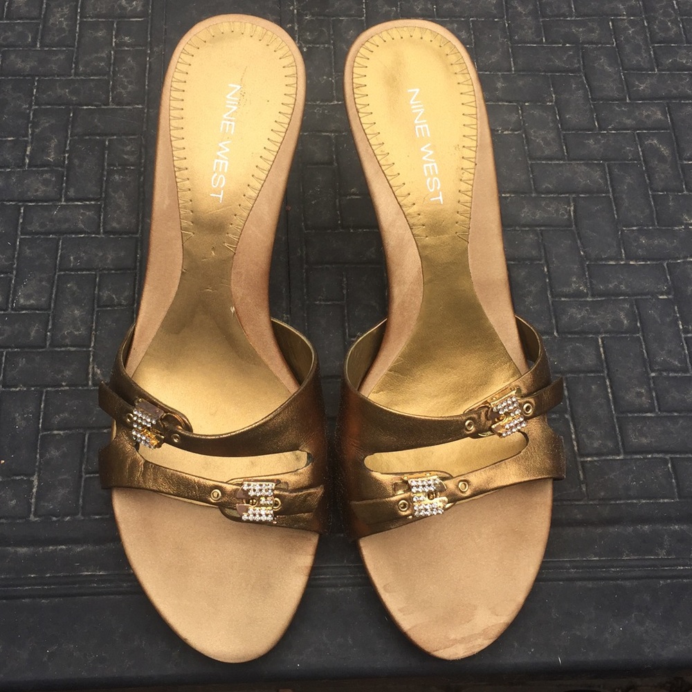Nine West Open toe mules in 7.5